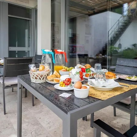 Oda ve Kahvaltı Il Carignano